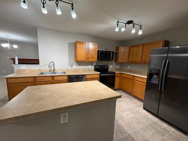 Photo - 722 Sinclair Dr