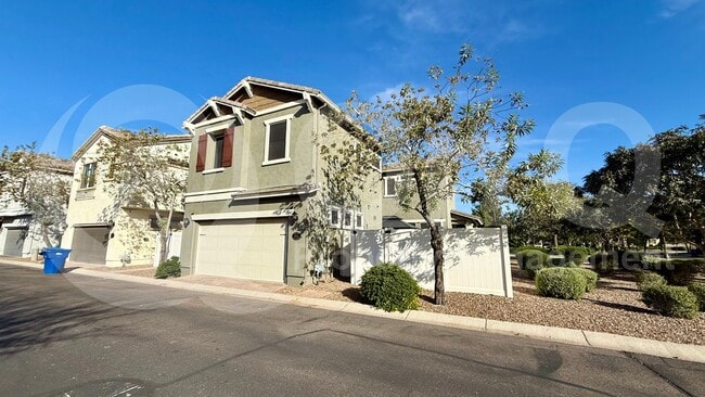 Photo - 2624 S Canfield