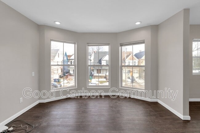 Building Photo - 194 Herkimer St Unit 2