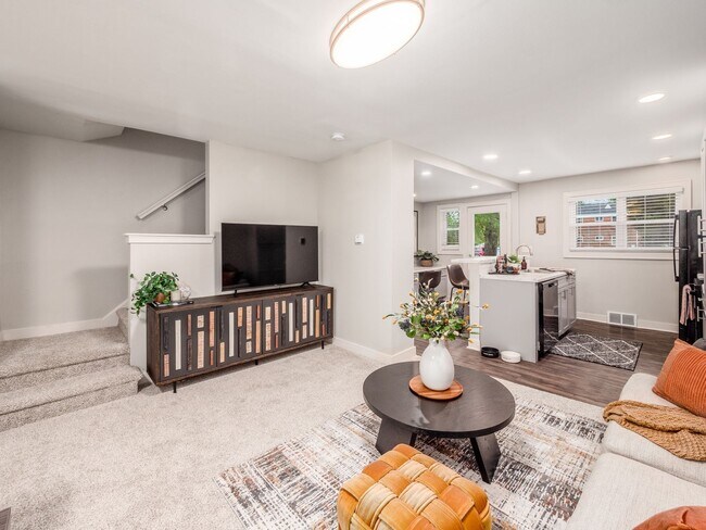 Photo - Bexley Plaza Apartments