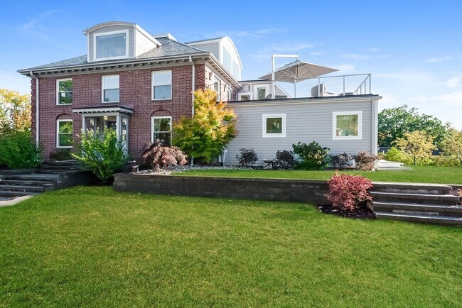 Photo - 2-4 Evergreen Ave