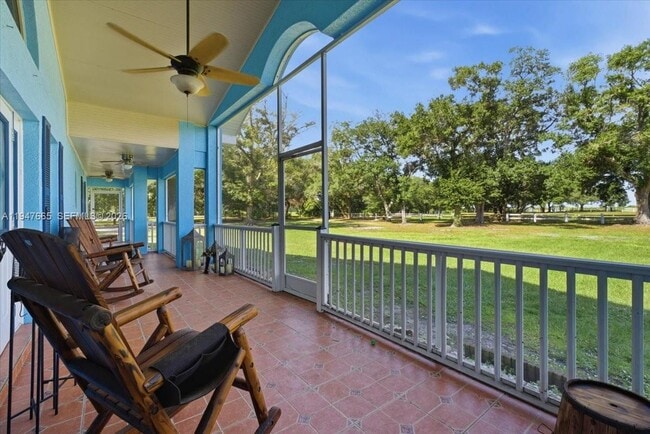 Photo - 18 NW 144th Dr