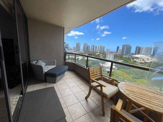 1221 Victoria St Unit Admiral Thomas Building