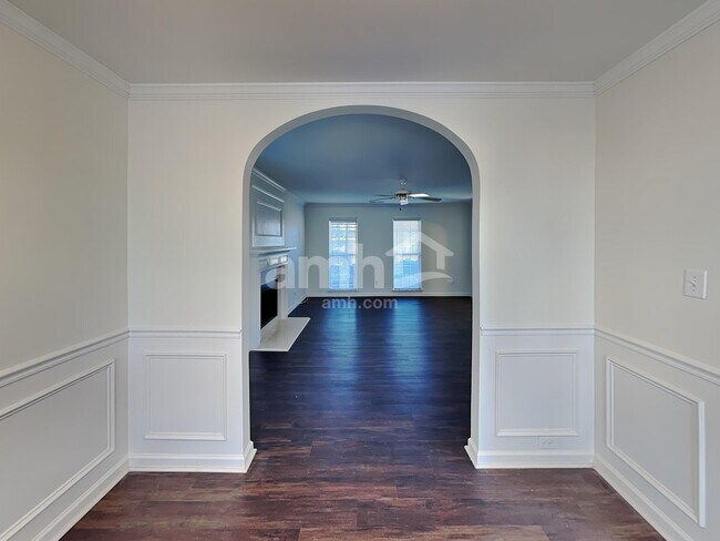 Photo - 7110 Long Run Ln