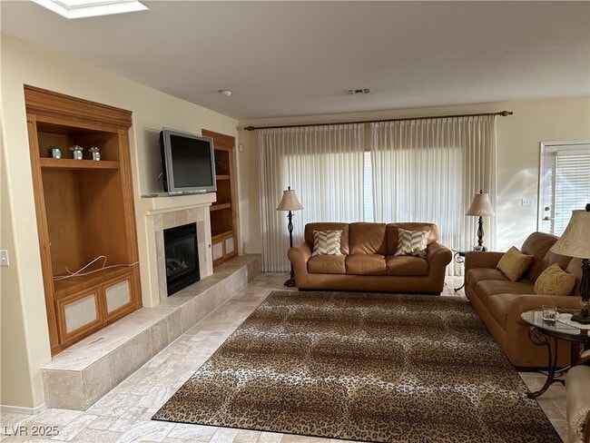 Photo - 1896 Hovenweep St