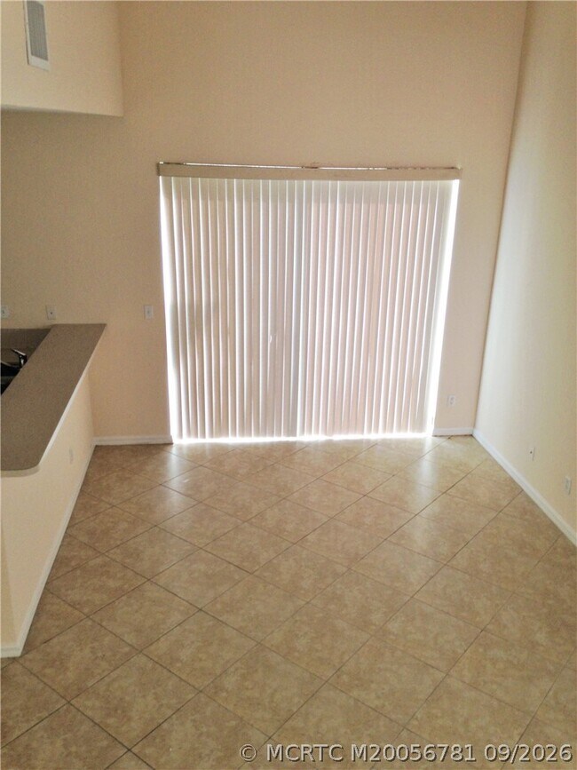 Photo - 2085 SE Avon Park Dr