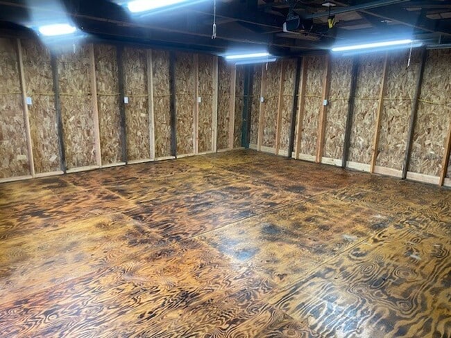 Photo - Remodeled 3 bed, 1 bath house with Large 2...