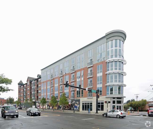 The Residences - The Waypointe