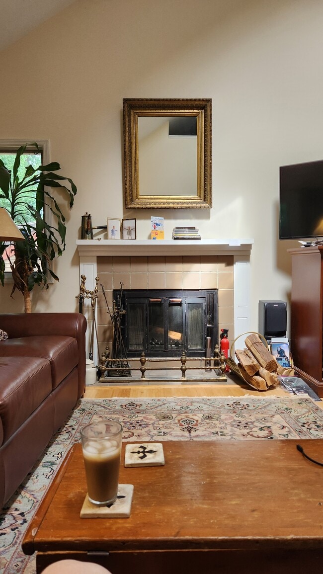 Photo - Eagle Bay Condominium