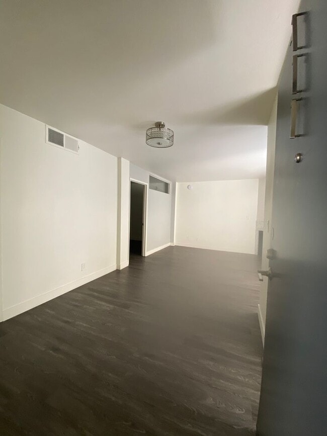 1250 N. June St. Los Angeles CA 90038