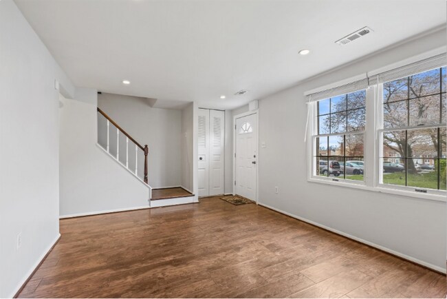 Photo - 119 Fairfield Dr