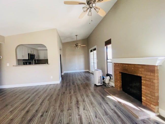 Building Photo - 2812 Bluegill Way Rental