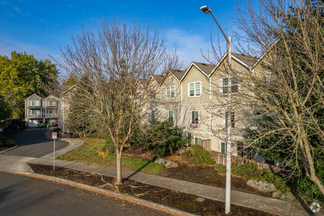 Photo - Menlo Gardens Apartments