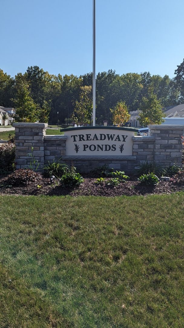 642 Treadway Blvd