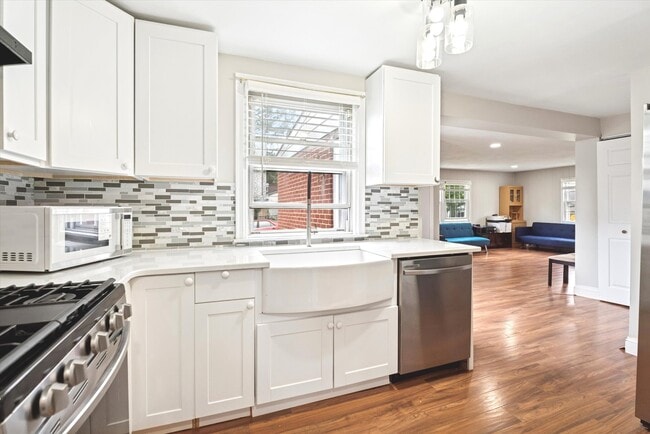 Photo - 632 Dutton Cir