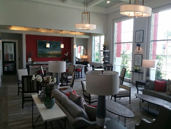 Photo - Chapman Crossings Apartments