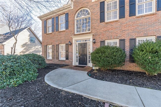 Photo - 3147 Crestmont Way NW