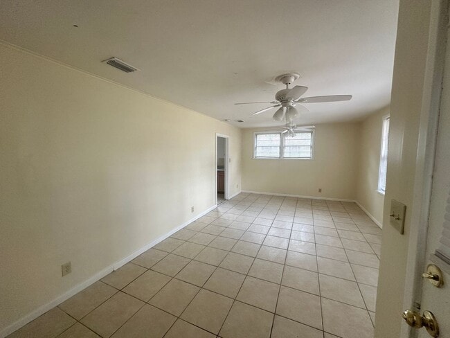 Photo - 3 Bedroom Home close to VSU!