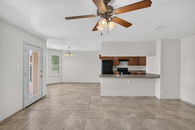 Photo - 608 Cactus Creek Pl
