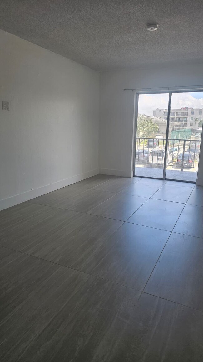 5625 W 20th Ave Unit 208