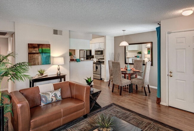 Photo - 11513 Windcrest Ln Unidad SI ID1506178P