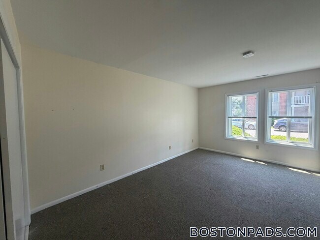 Photo - 18 Westgate Dr Unit 6T