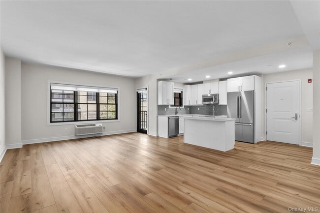 Building Photo - 11 Purdy St Unit 202