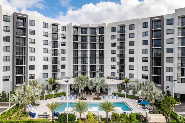 Metropolitan Coral Springs
