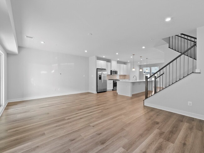 Photo - Stylish & Spacious Condo in Prime Location!