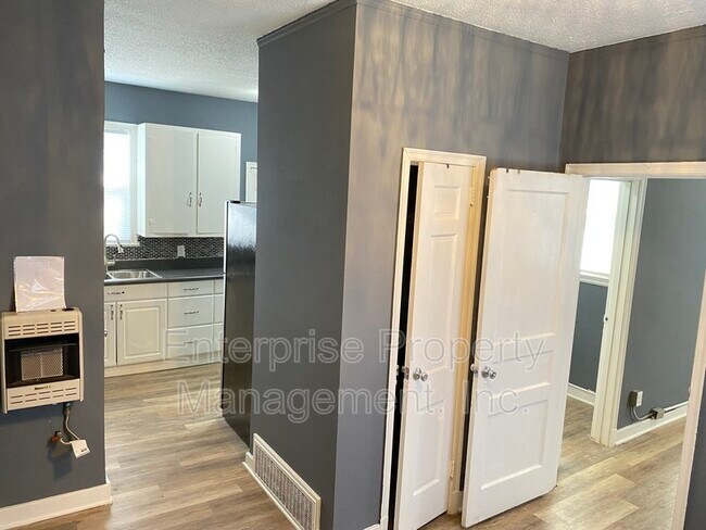 1111 North Pkwy Unit 6