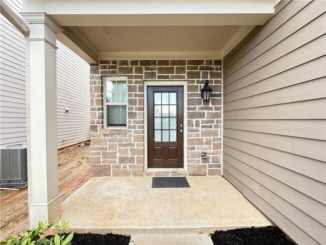 Photo - 1739 Charcoal Ives Rd