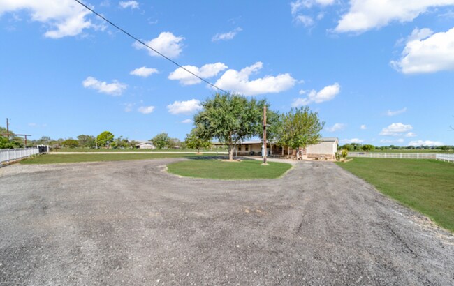 11791 Kinney Rd