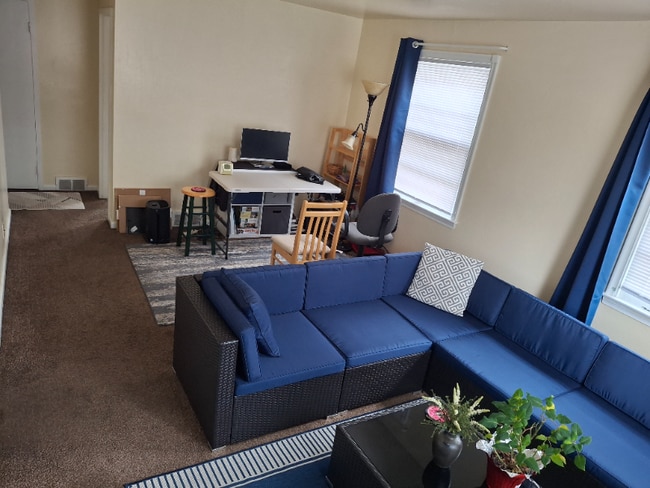 Photo - 8317 W Dana St Unidad 8317