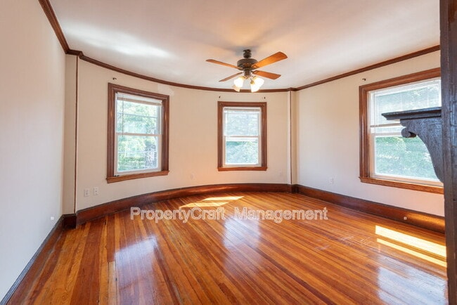 Building Photo - 41 Warren Ave Unit Apt 3