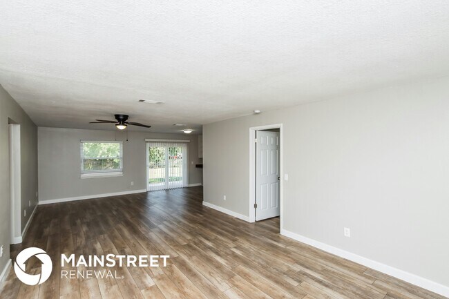 831 Airoso Rd SE