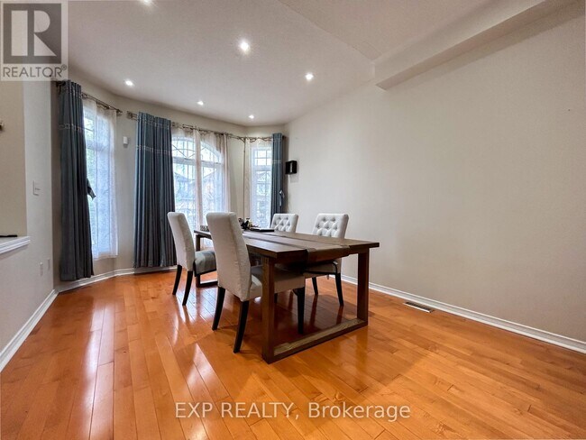 Photo - 7 Davidoff St