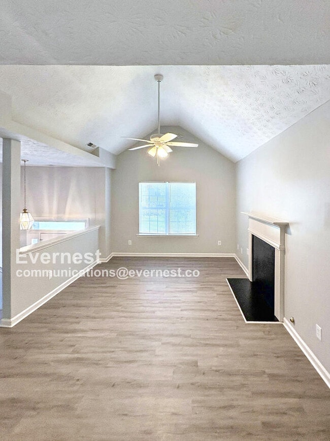 Photo - 305 Renee Dawn Ct