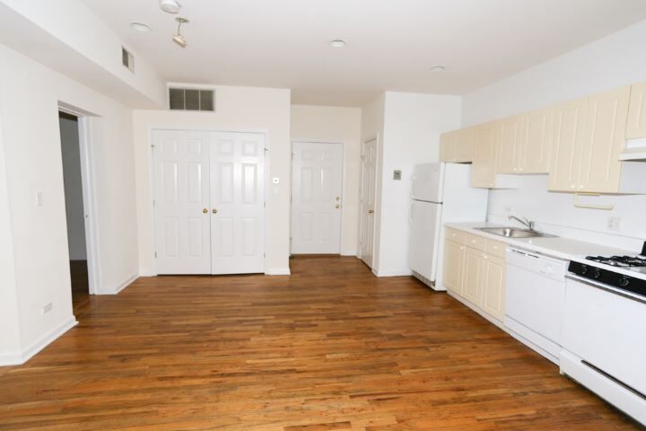 Photo - 909 W Dakin St Unidad 9C