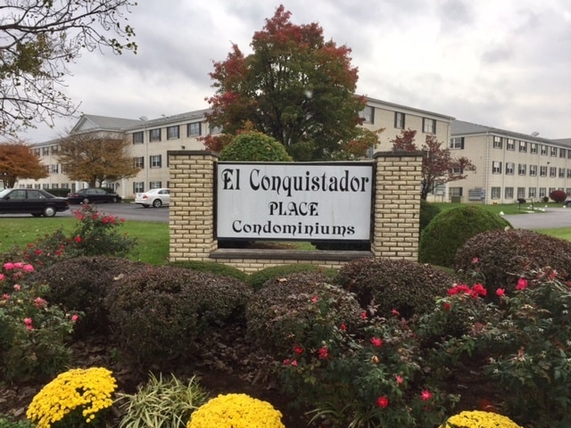 Convenient Hikes Point - 284 El Conquistador Pl Unit 284