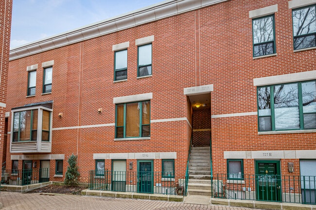 Photo - 727 S Ashland Ave Unit H