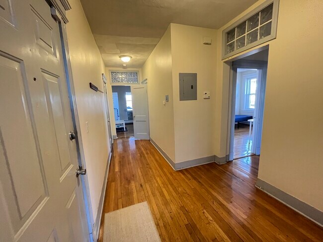 Photo - 18 Park Vale Ave