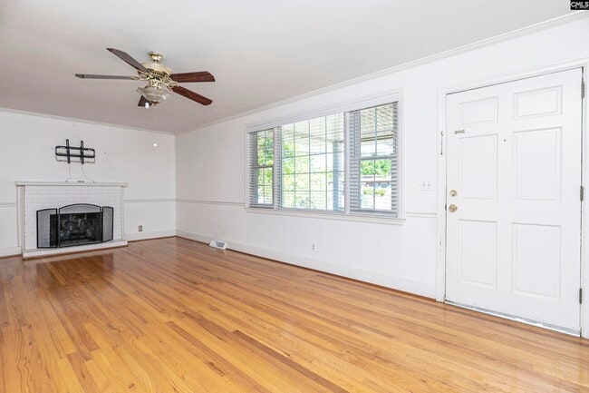 Photo - 941 E Ave