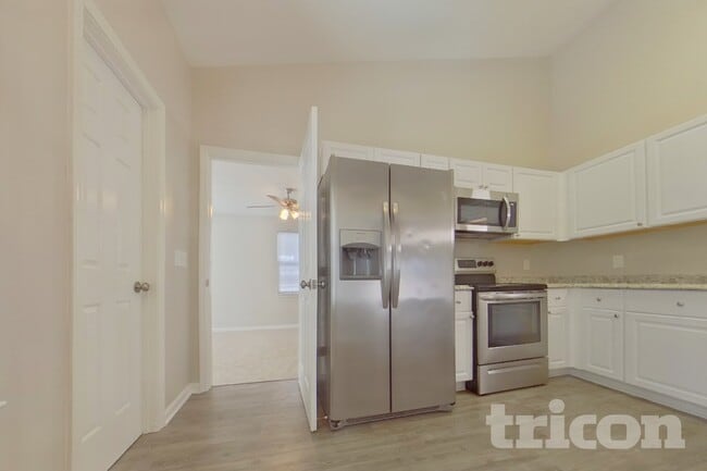 Photo - 108 Woodlands Village Dr
