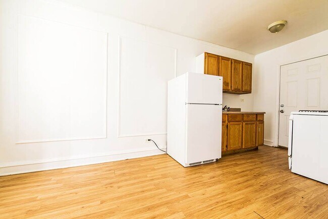 Photo - 7348 S King Dr