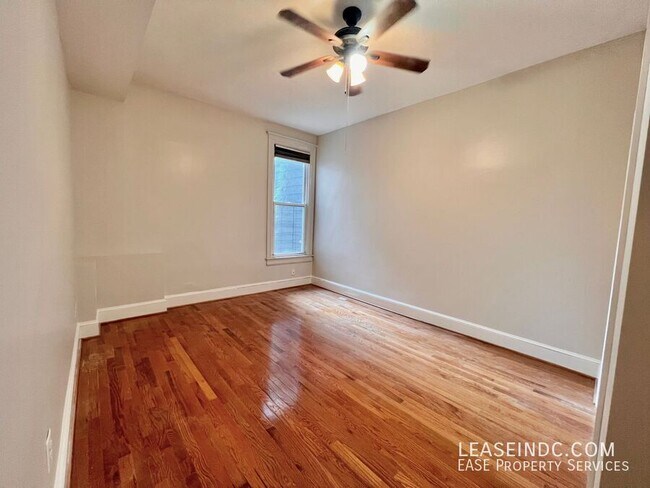 Photo - 3613 New Hampshire Ave NW