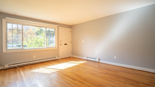 Photo - 24 Coburn Cir
