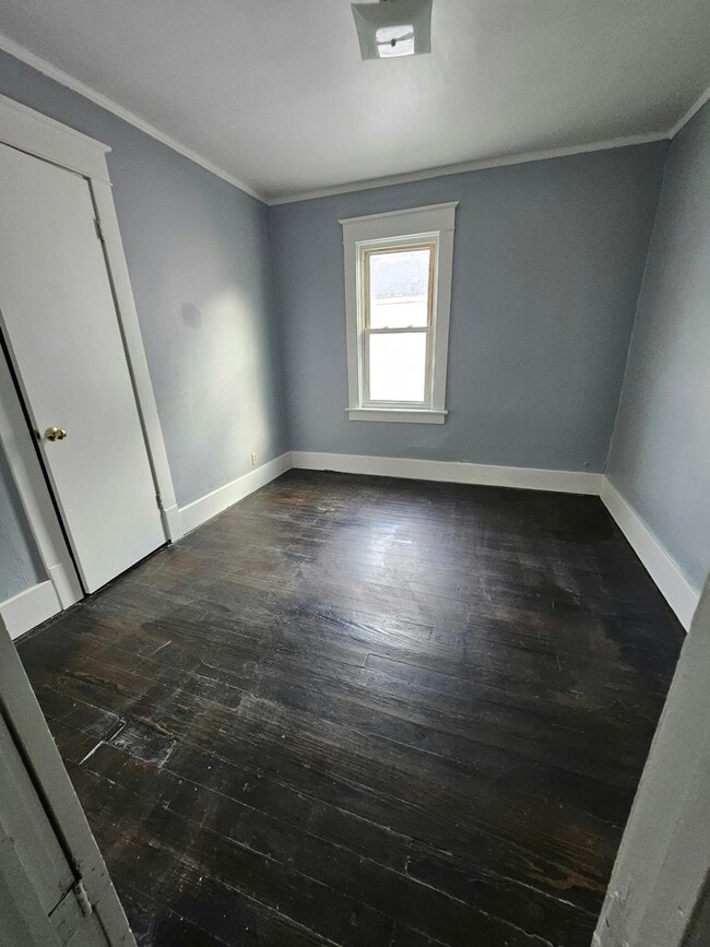 Photo - 457 W 17th St