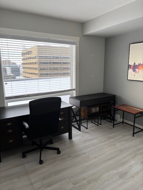 Photo - 10226-10104 104 Street NW