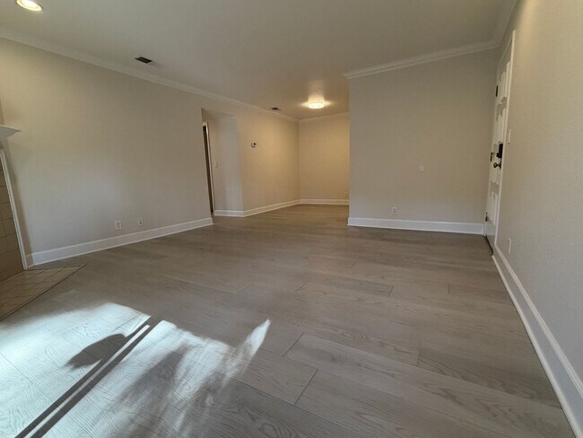Photo - 1665 Braddock Ct