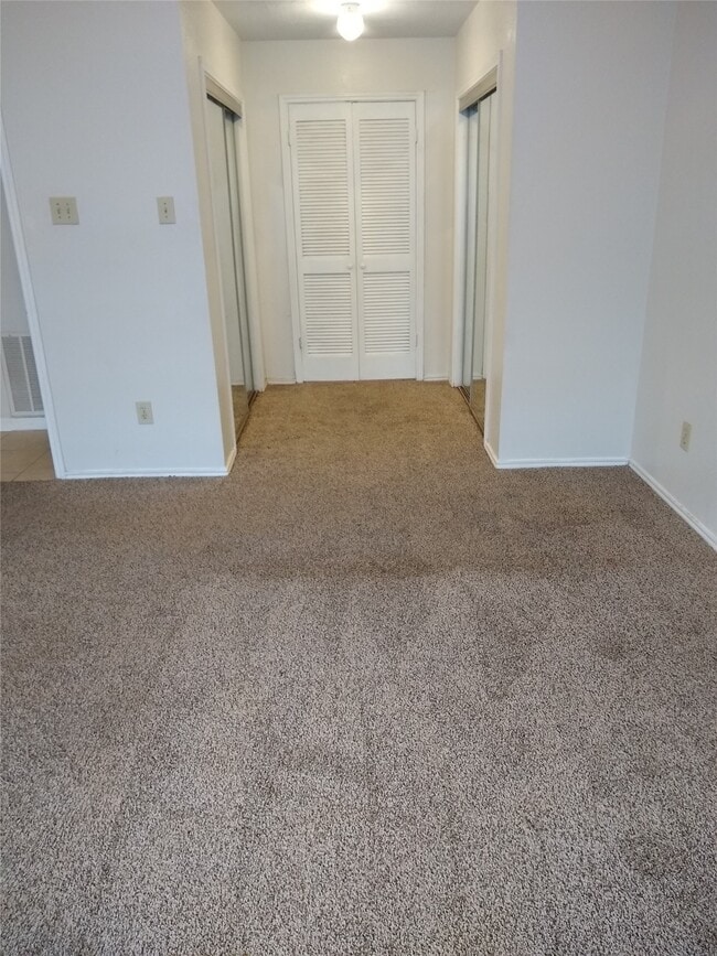 Photo - 13507 Somersworth Dr